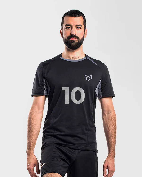 Camisa de futebol em dry-fit com sublimação total e número de costas